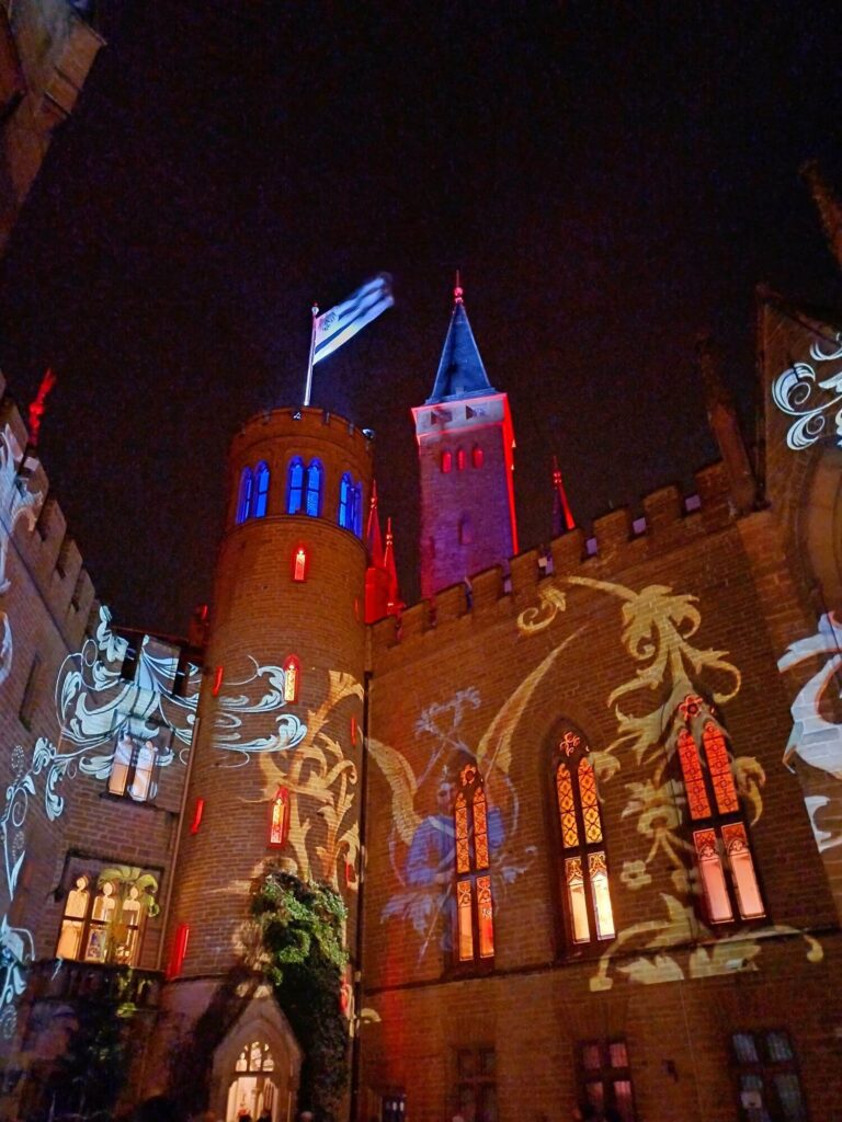 Königlicher Winterzauber, Burghof, Burg Hohenzollern