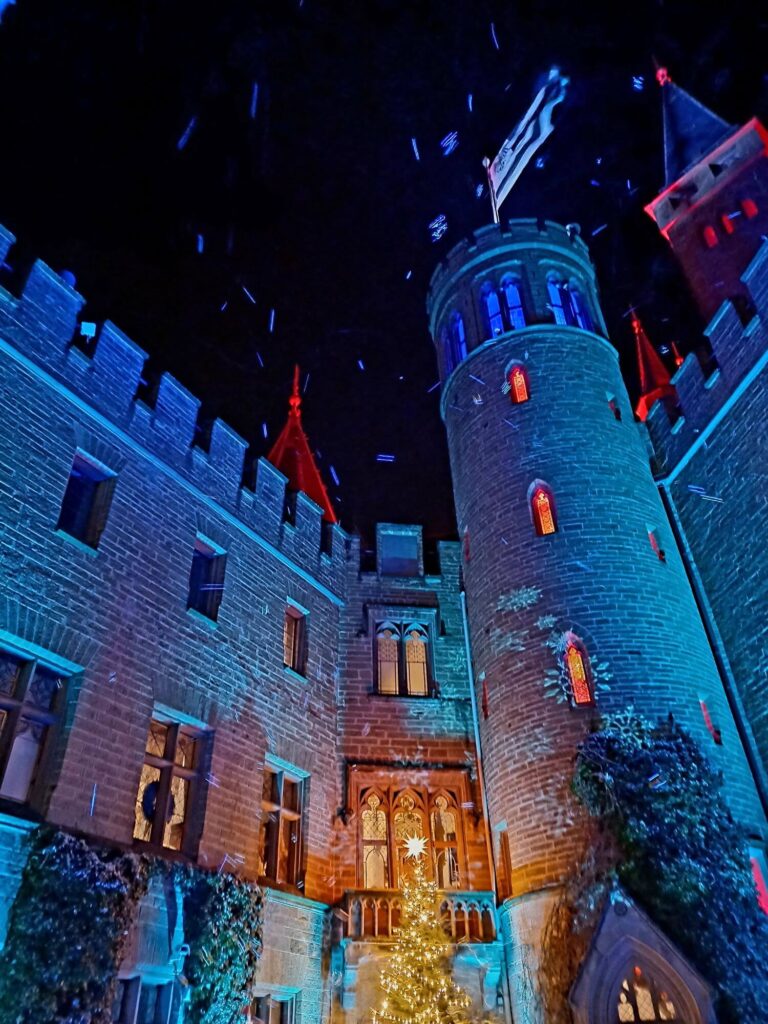 Burghof, Burg Hohenzollern