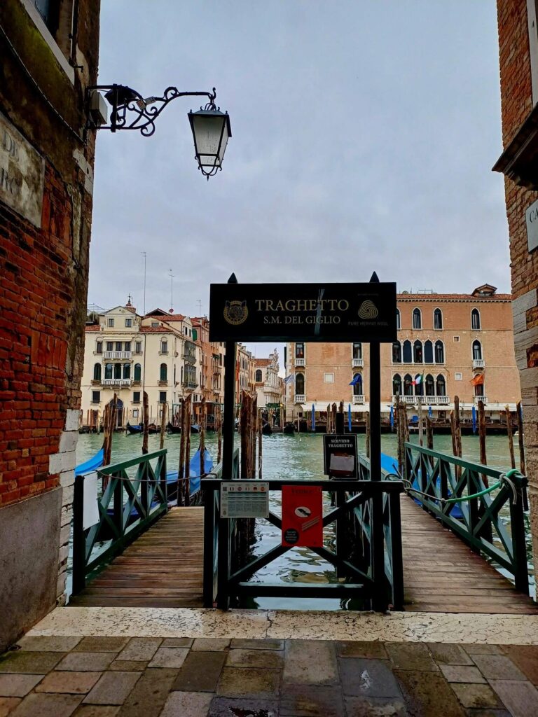 Traghetto-Station, Dorsoduro, Canal Grande, San Marco, Venedig