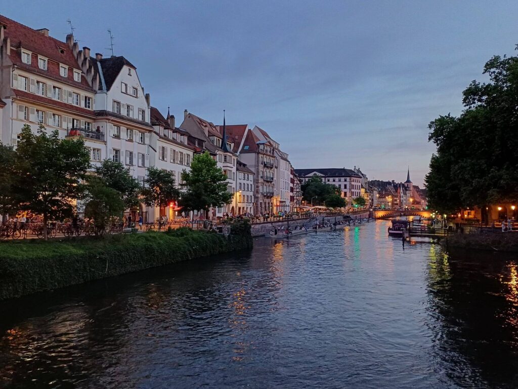 Strasbourg, Ill