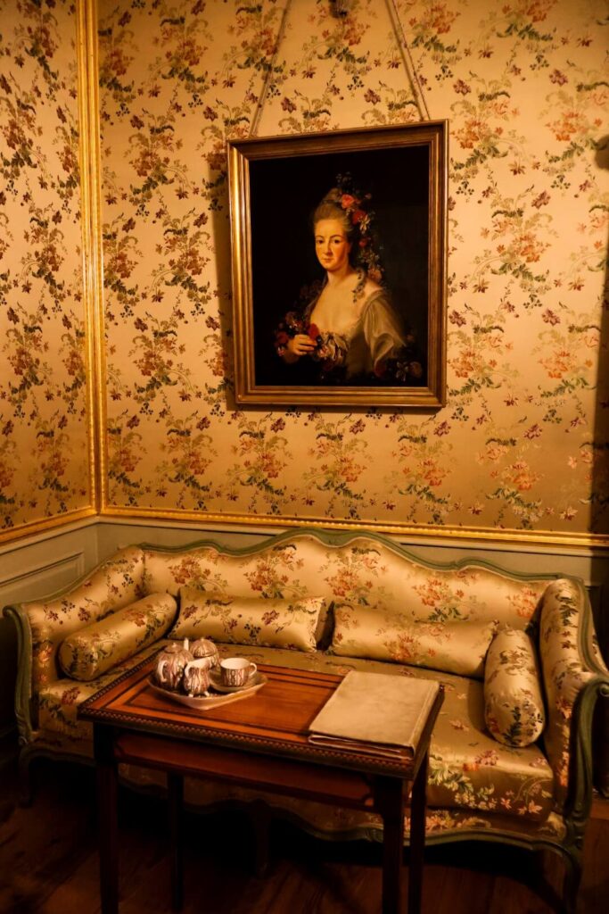 Schwetzingen, Schloss, Sofa