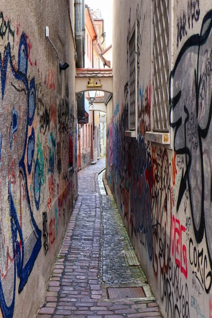 Freiburg, Altstadt, Gasse