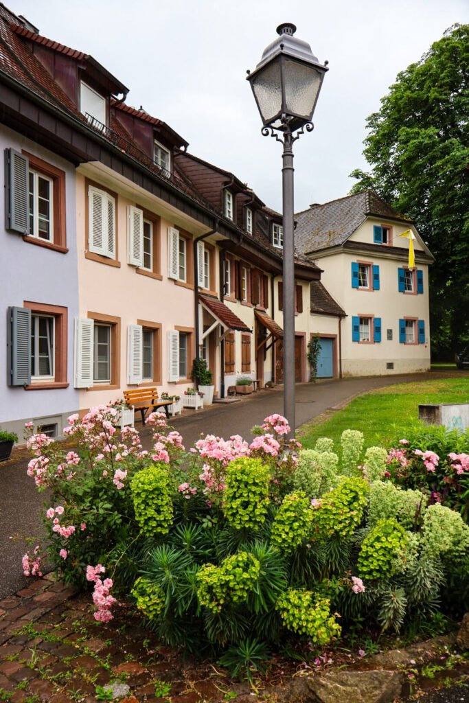 Freiburg, Waldkirch, Kanonikatshäuser
